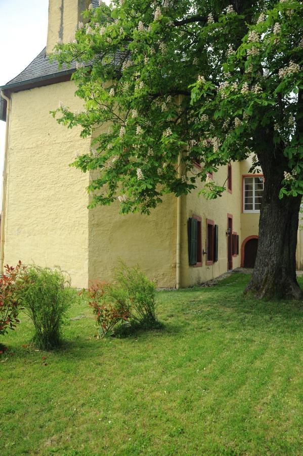 Apartamento Kapelle - Urlaub Auf Dem Weingut Maring-Noviand Exterior foto